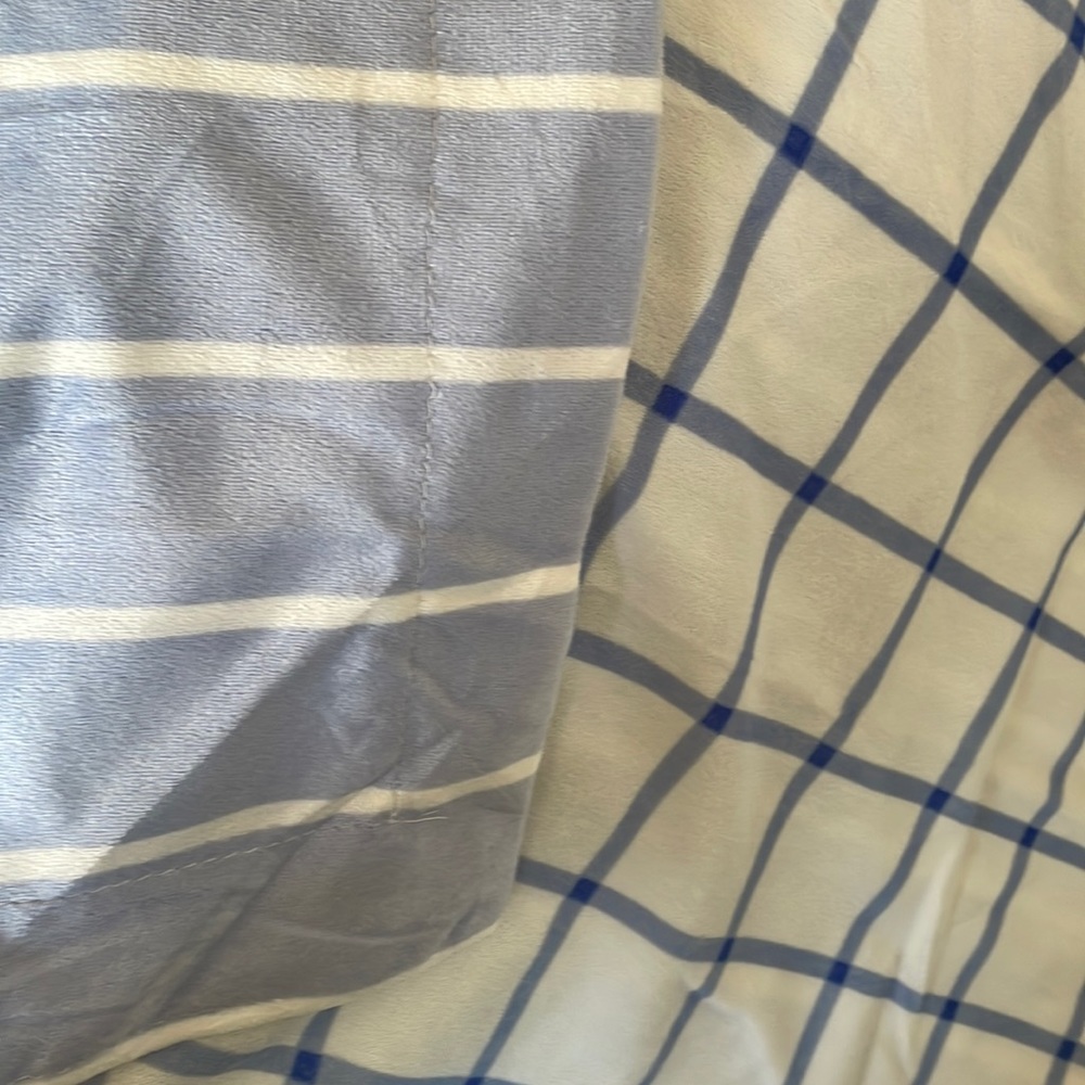 Lila &Jackreversible blanket